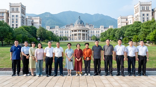 合影留念.jpg