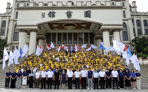 合影留念.jpg