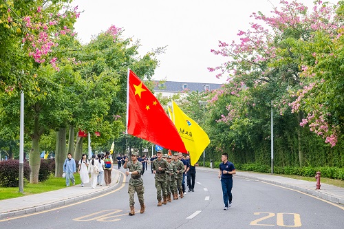 星湖校区环跑瞬间5.jpg