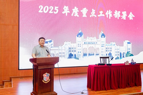 莫秀全讲话.JPG