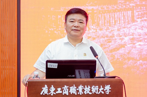 莫秀全讲话.jpg