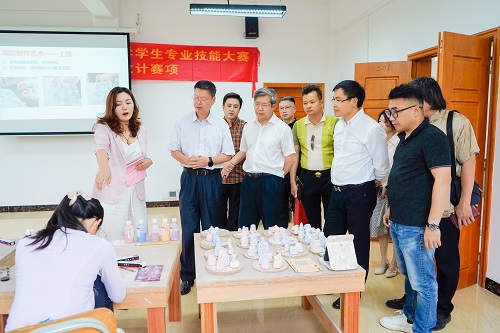 参观现场3.jpg