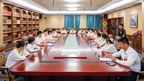 第二届校团委第一次全会现场.jpg