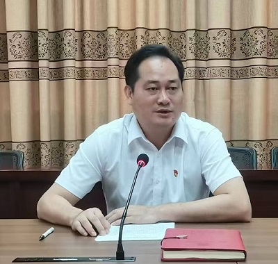 卢景值作廉政专题讲话.jpg