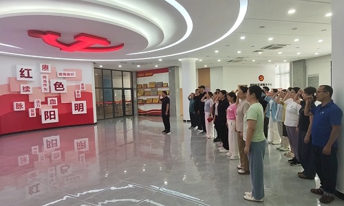 重温入党誓词.jpg