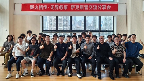 合影留念.jpg 合影留念.jpg